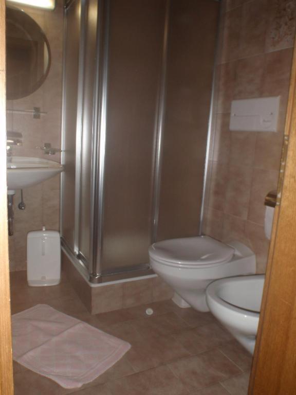 Hotel Silvesterhof Toblach Zimmer foto