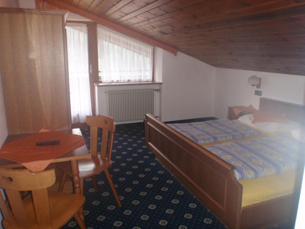 Hotel Silvesterhof Toblach Zimmer foto